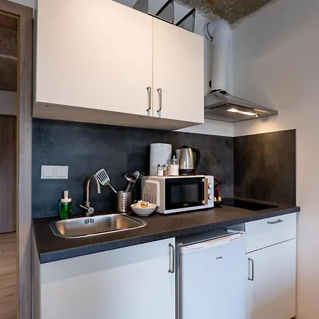 Brand New #15 Near Center With Free Street Parking Apartament Praga